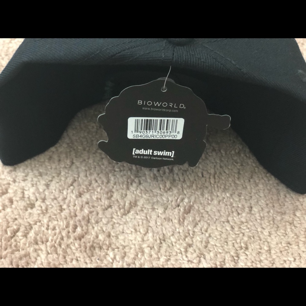 Exclusive RICK & MORTY SnapBack - Picture 2 of 3